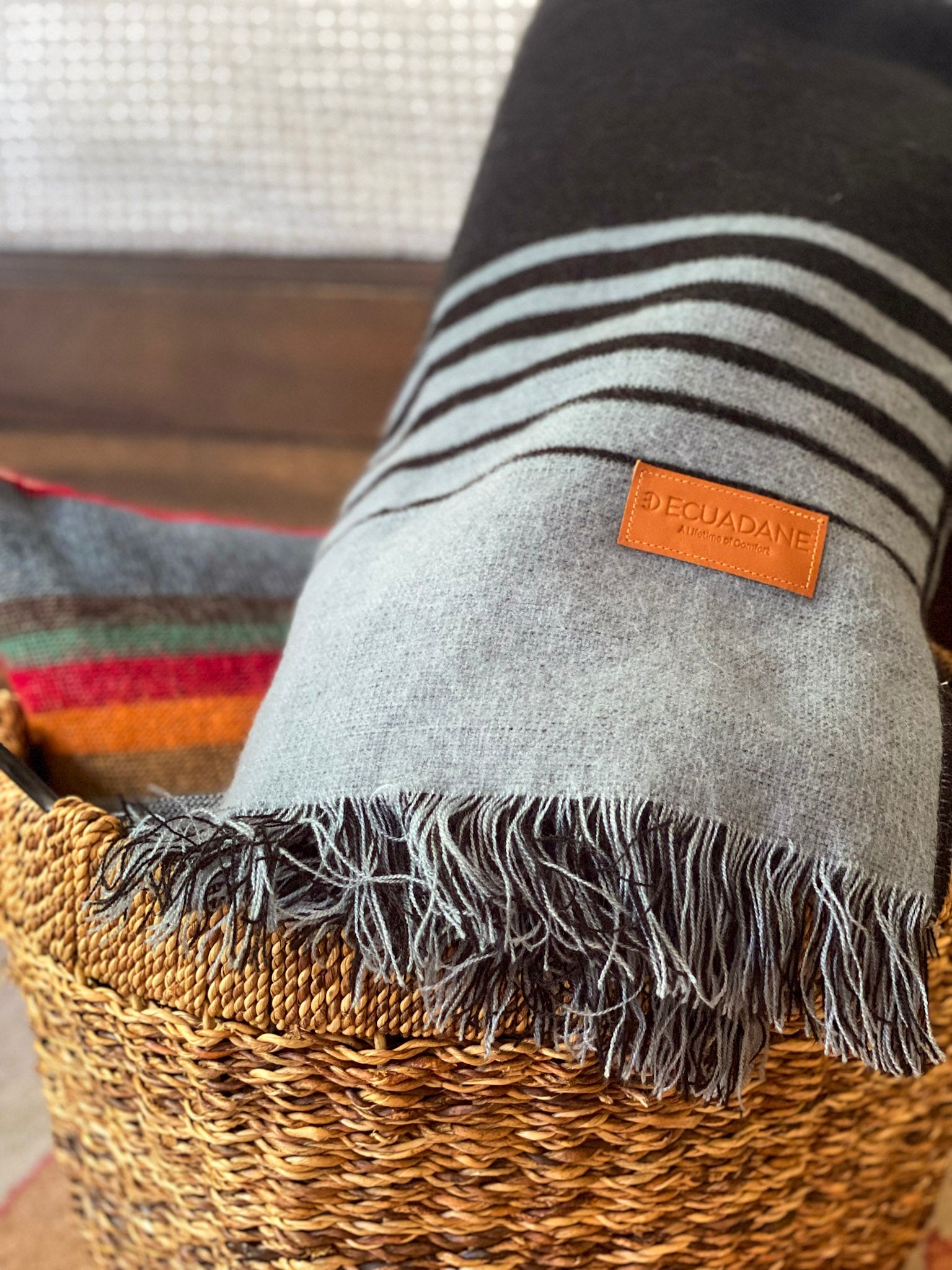 Chicago- Black and Gray Luxury Throw Blanket