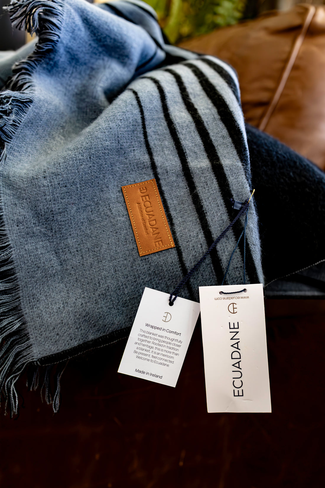 Chicago- Black and Gray Luxury Throw Blanket