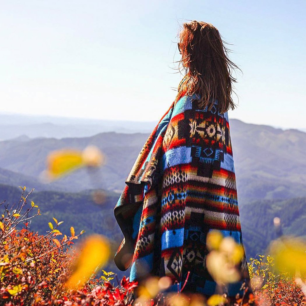 Artisan-Made Southwestern Queen-Sized Blanket - Andes Cliffside