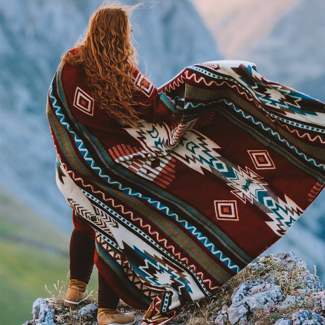 Artisan-Made Queen-Sized Blanket - Antisana Earth