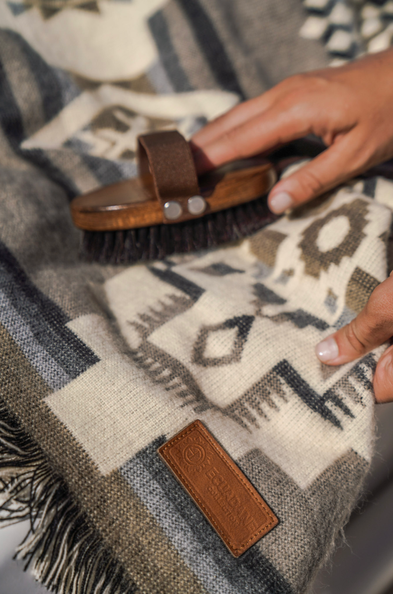 Wool Blanket Brush - Luxury Blanket Care
