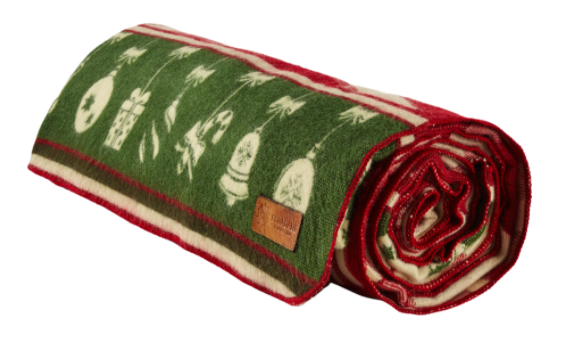 Artisan-Made Winter Blanket - Red Christmas