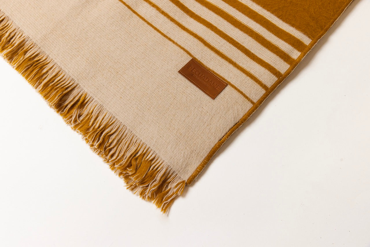 Quilotoa Gold and Beige