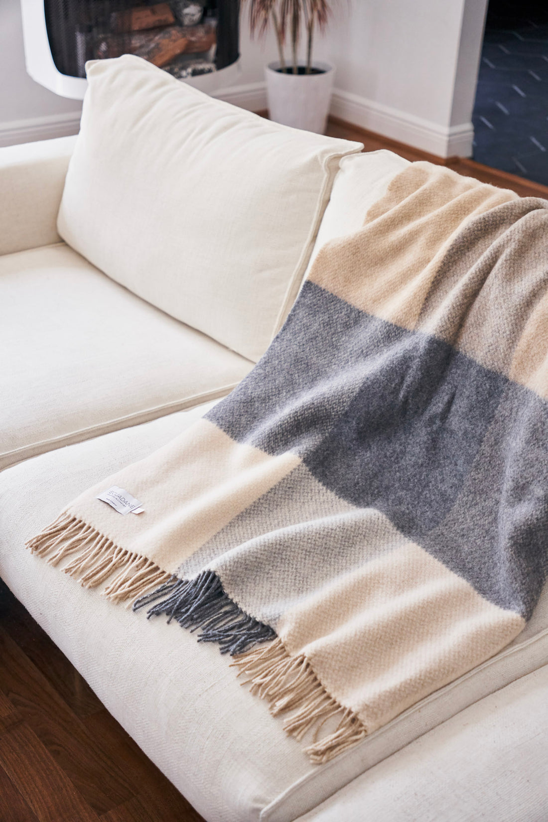 Merino Wool and Cashmere Throw - Aoife Willow